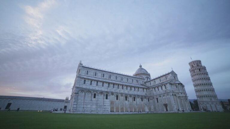 14 Sky Arte lancia le Sette Meraviglie. Le bellezze d'Italia raccontate in HD, con una serie di documentari inediti. Dalla Valle dei Templi fino al Colosseo