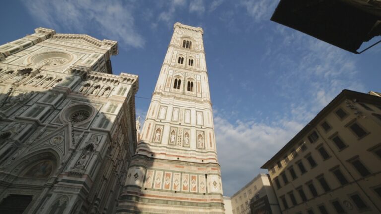 2 Sky Arte lancia le Sette Meraviglie. Le bellezze d'Italia raccontate in HD, con una serie di documentari inediti. Dalla Valle dei Templi fino al Colosseo