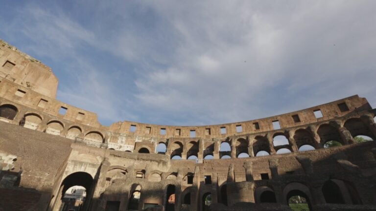 30 Sky Arte lancia le Sette Meraviglie. Le bellezze d'Italia raccontate in HD, con una serie di documentari inediti. Dalla Valle dei Templi fino al Colosseo