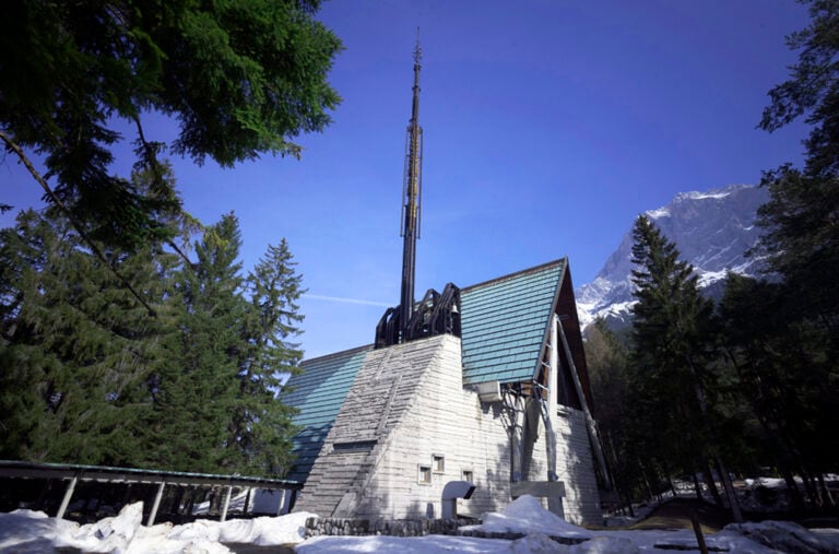 Borca la Chiesa di Scarpa e Gellner Foto Giacomo De DonaÌ€ Dolomiti Contemporanee. L’impresa di pulizie (estetiche)