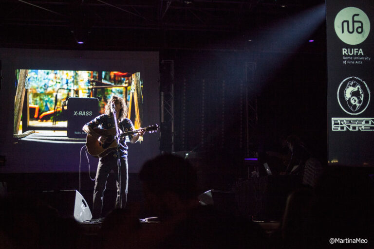 CAE 2 Una notte con RUFA. L’anno accademico si chiude con spettacoli, video mapping, progetti benefici, live media. Tutte le foto dell’evento all’ex Mattatoio di Roma