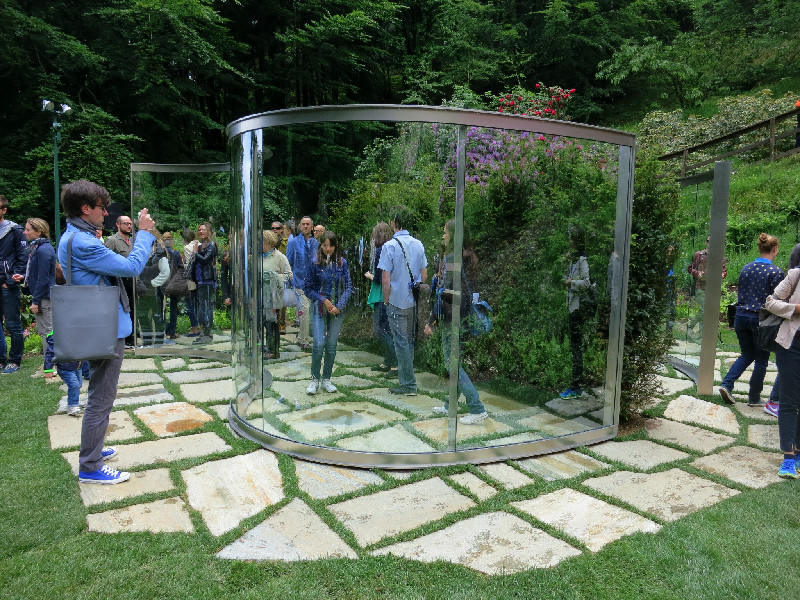 Dan Graham, Two way mirror - Hedge Arabesque, Conca dei Rododendri, Trivero, Biella, 31 maggio 2014