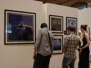 Dagli Anthrax ai Pink Floyd: per la prima volta in Italia, a Monza, le immagini originali delle cover create da Storm Thorgerson
