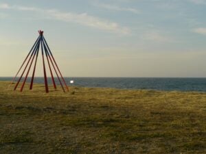 Arte e natura a braccetto in Puglia: Fulco Pratesi tiene a battesimo la collettiva che celebra l’oasi naturalistica di Torre Guaceto