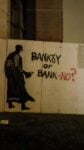 Mauro Pallotta in versione Banksy a Roma Banksy a Roma? Avvistate sue opere sui muri della Capitale. Ed è giallo, tra un sito fake e uno sticker di Mauro Pallotta