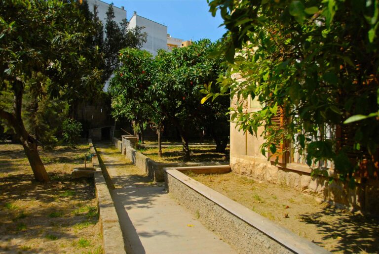 VillaGuastamacchia 4 Arte e territorio si incontrano a Trani, con Renkontigo. Promenade nel verde, riscoprendo parchi e antiche architetture, con le installazioni degli artisti in residenza