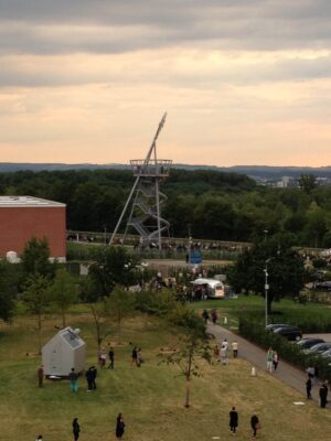 Basel Updates: tutto giù dallo scivolo di Carsten Holler nel campus del Vitra. L’azienda tedesca continua ad arricchire la sua sede. Quest’anno anche con Alvaro Siza