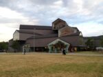 Vitra Campus Weil Am Rhein 4 Basel Updates: tutto giù dallo scivolo di Carsten Holler nel campus del Vitra. L'azienda tedesca continua ad arricchire la sua sede. Quest'anno anche con Alvaro Siza