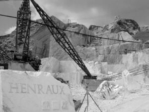 L’artista armeno Mikayel Ohanjanyan vince la seconda edizione delPremio Henraux, dedicato al marmo della Versilia e alla pratica della scultura. Tutte le foto