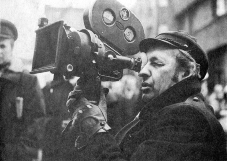 Andrzej Wajda nel 1974 foto Wikipedia La Nouvelle Vague polacca e il “cinema ritrovato”