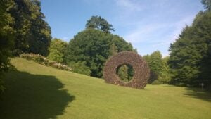 Art in Nature: un’installazione green di Bob Verscheuren nel parco di Villa Panza. Il baluardo FAI rinnova la liaison con Arte Sella