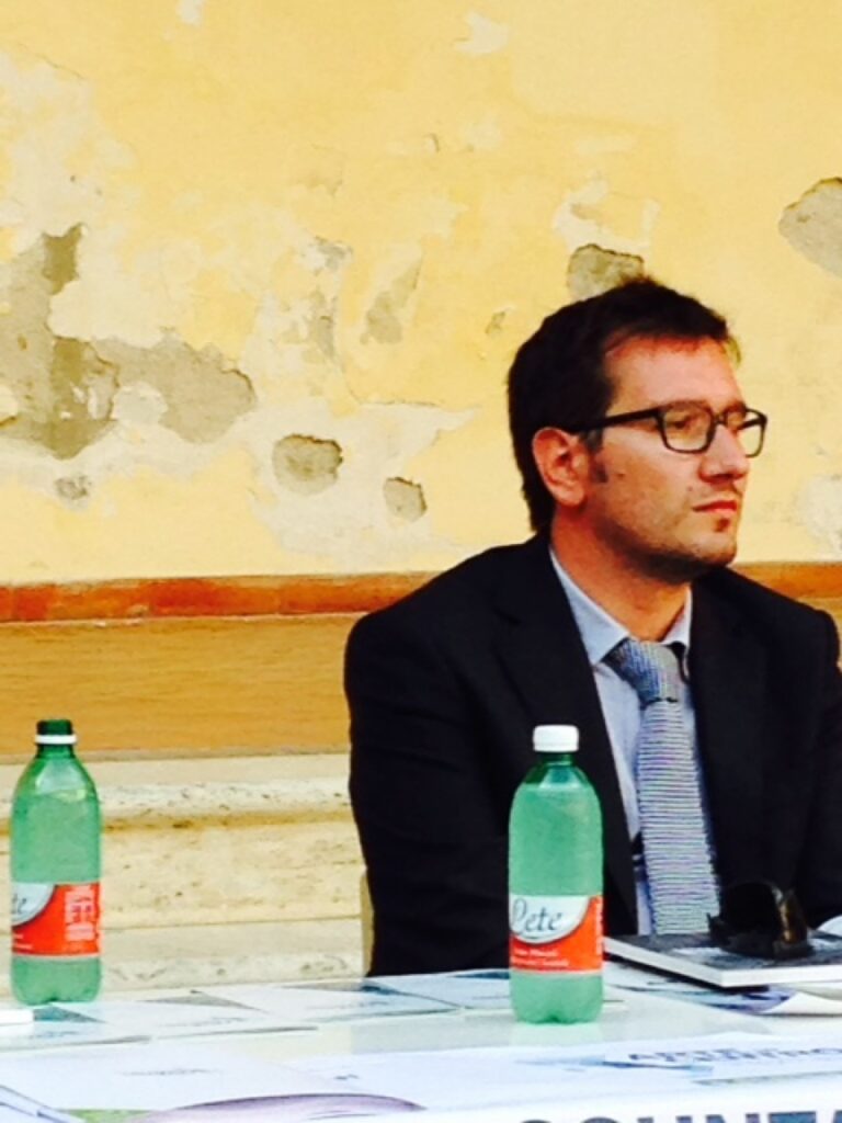 Christian Caliandro Osvaldo Licini e la giovane arte. Immagini dalla mostra che ad Ascoli Piceno mette in dialogo il maestro con un gruppo di creativi internazionali, da Michael Bevilacqua a Gian Maria Tosatti