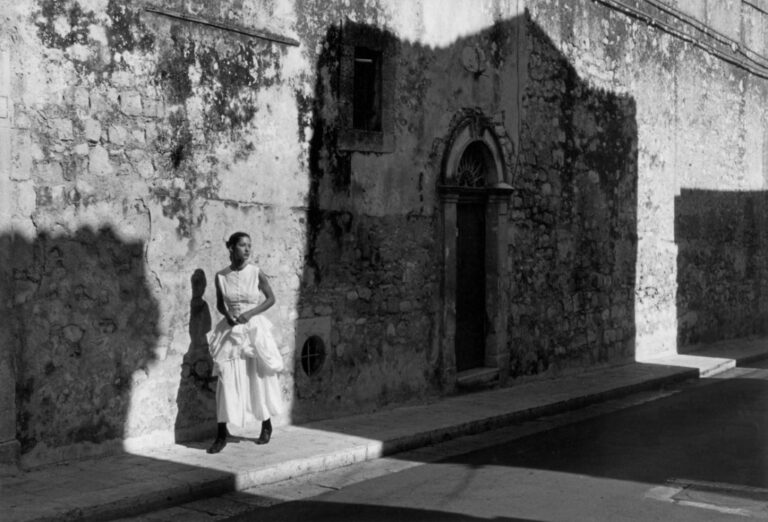 Ferdinando Scianna Marpessa Ibla 1987 Courtesy of Artistocratic Profumo di Sicilia. Ferdinando Scianna a Roma