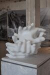 Filippo Ciavoli CORALLO L’artista armeno Mikayel Ohanjanyan vince la seconda edizione delPremio Henraux, dedicato al marmo della Versilia e alla pratica della scultura. Tutte le foto
