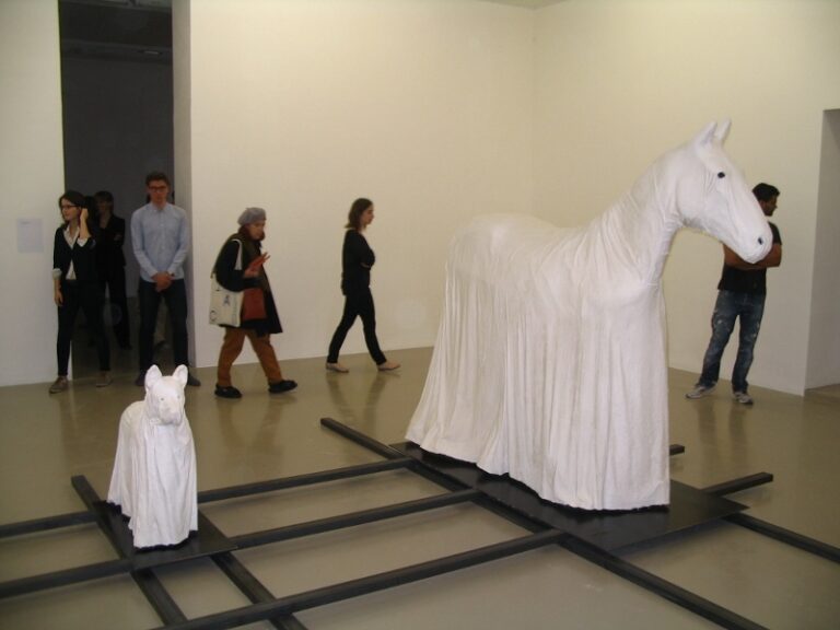 Guillaume Leblon in mostra allo IAC 11 A cavallo con Guillaume Leblon