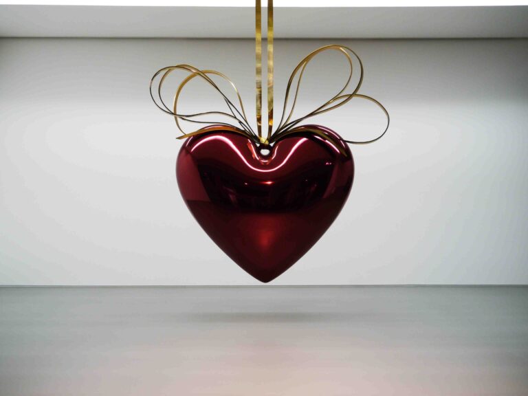 Il cuore di Jeff Koons Più thanatos che eros. La collezione Pinault a Montecarlo