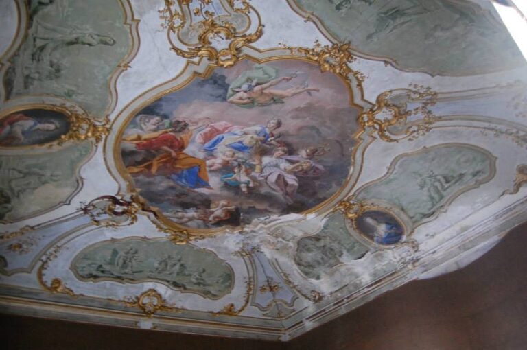 Palazzo Costantino affresco L’Anima Pura di Palermo. Tra santi, fantasmi e macerie
