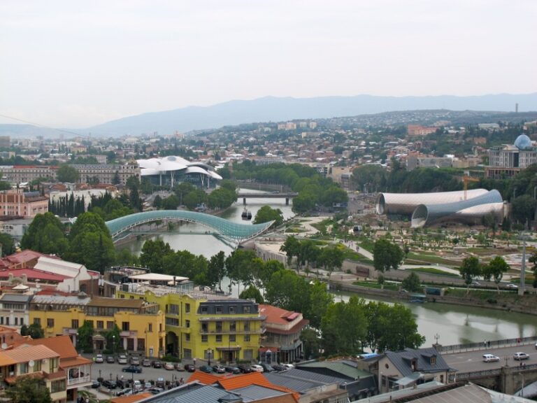 Tbilisi panorama 2 800x600 Georgia: Do It by Yourself