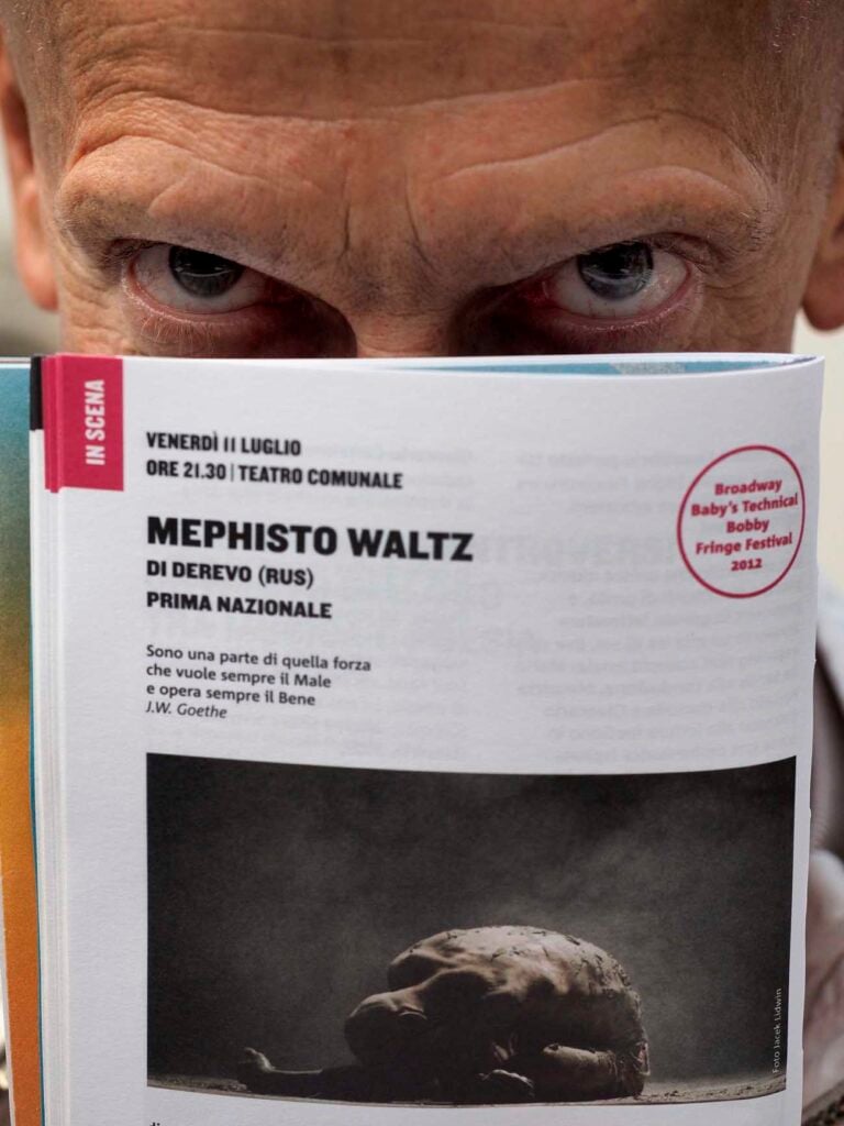 foto Romano Magrone Mephisto Waltz. Il teatro fisico dei russi Derevo in scena a Pergine