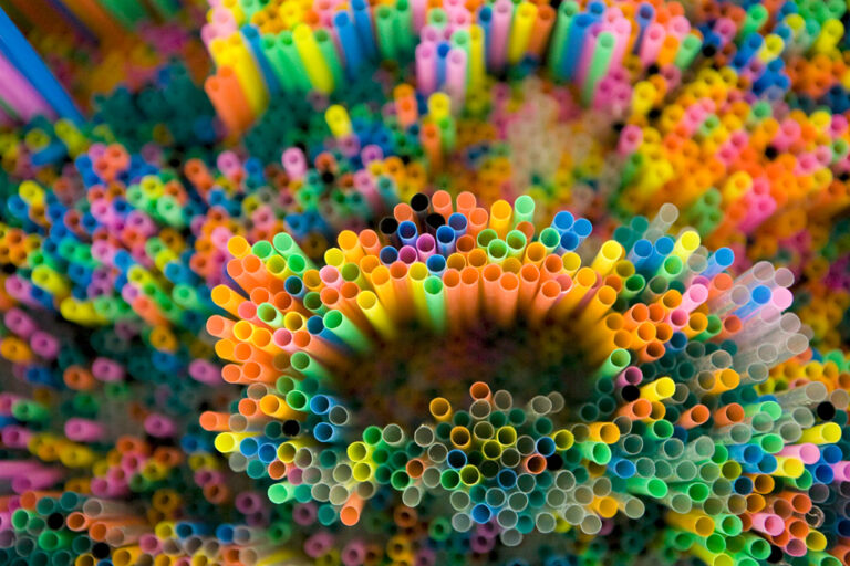 partic STRAWS L’artista armeno Mikayel Ohanjanyan vince la seconda edizione delPremio Henraux, dedicato al marmo della Versilia e alla pratica della scultura. Tutte le foto