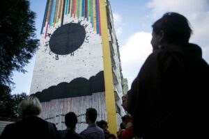 Sky Arte updates: Opiemme a Danzica per omaggiare Wisława Szymborska. Un intervento dello street-artist torinese celebra la poetessa polacca premio Nobel