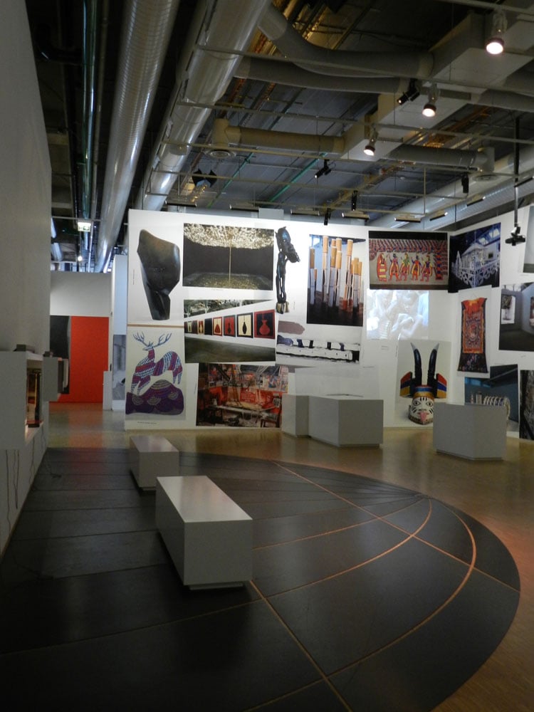 Les Magiciens de la terre, retour sur une exposition légendaire - Centre Pompidou, Parigi 2014