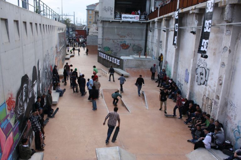 Friche Belle de Mai lo skatepark Fiere, inizia la stagione. Weekend a Marsiglia per Art-O-Rama