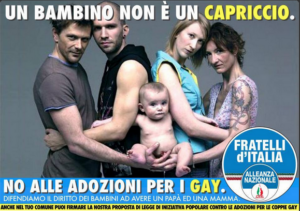Fratelli d’Italia uniti nella guerra contro le adozioni gay. Ma il manifesto-shock è un furto: Oliviero Toscani pronto alla battaglia legale