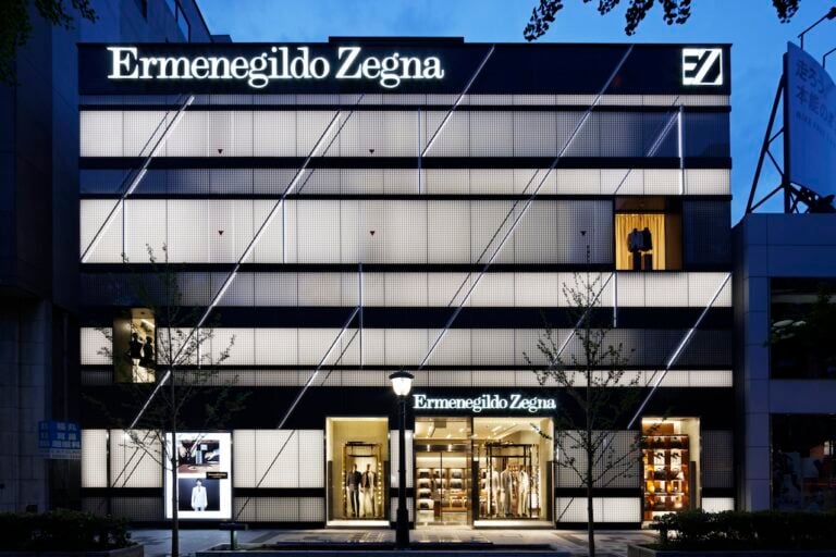 OSAKA GLOBAL STORE Facade 1 Chiara Camoni in Giappone con Zegna: ecco l’opera che ha creato per il nuovo store del gruppo a Osaka, griffato Peter Marino