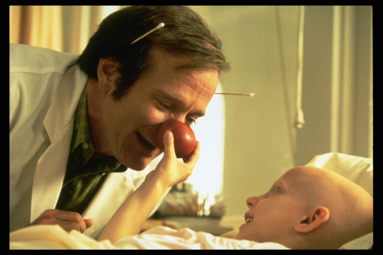 Robin Williams Patch Adams Quale forma dare all’icona Robin Williams? Ricordiamo il grande attore scomparso questa notte, con una galleria dei suoi personaggi più celebri