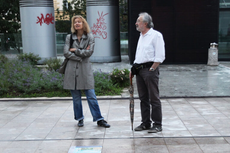 d Italiani in trasferta. Immagini e video dell'installazione di public art di Rachele Maistrello: che a Lubiana “entra” nelle case e porta in piazza il privato dei cittadini