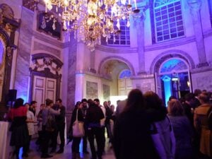 Vienna Design Week 2014. Più precisamente, una settimana e ½, come ormai da tradizione. Atto primo, l’inaugurazione in una residenza principesca barocca, bisognosa di restauro