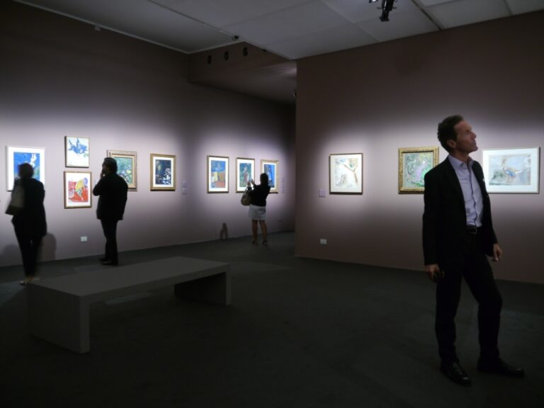 Chagall a Milano 8 Tutto Chagall minuto per minuto: immagini in anteprima dalla mostra che Milano dedica all’artista russo. A Palazzo Reale un percorso completo