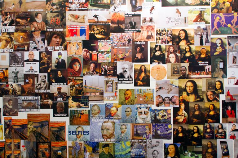 Eternal September The Great Wall of Memes Quando arte e cultura nascono in rete e approdano nel mondo reale. Da Lubiana immagini in anteprima della mostra “Eternal September”