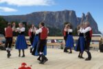 Gruppo di danza di Castelrotto Transart. Un festival inaudito a Bolzano