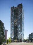 Jean Nouvel Renaissance Barcelona Fiera Hotel Il Bosco Verticale di Stefano Boeri a Milano fra i grattacieli più belli del mondo. Ecco le immaginidi tutti i finalisti dell'International Highrise Award, ci sono anche Koolhaas, Nouvel, Holl. Voi chi votate?