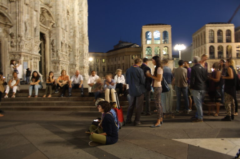 Marcos Lutyens K Tanglement Milano foto Lucia Grassiccia 1 K-Tanglement, ovvero collegare quattro città del mondo in un’unità spazio-temporale. Da Milano immagini del progetto dell’artista-ipnotista inglese Marcos Lutyens