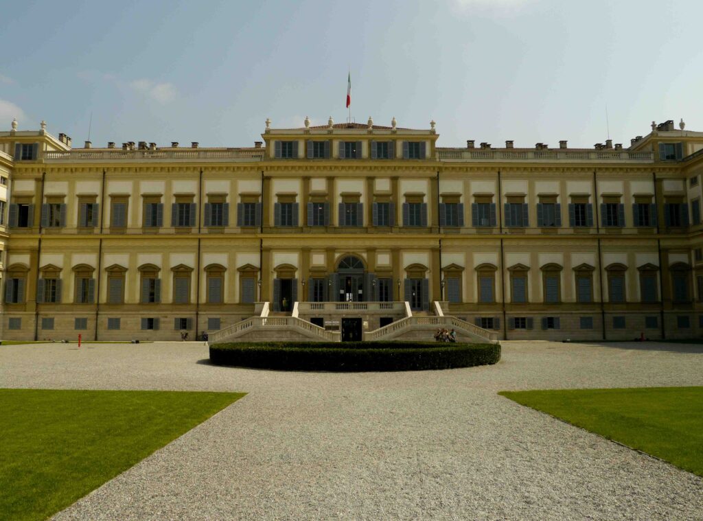 Rinasce la Villa di Reale di Monza: fotogallery dalla Versailles lombarda, restituita al pubblico dopo due anni di restauri costati 20 milioni