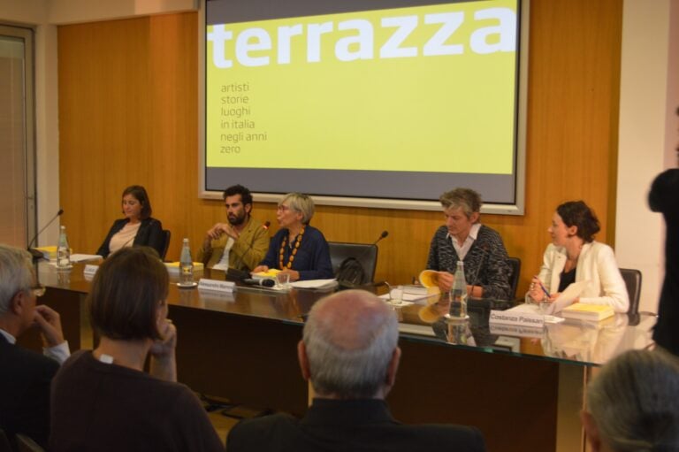 Presentazione del volume Terrazza Roma 22 La Quadriennale di Roma su carta. Ecco chiccera alla presentazione di “Terrazza”, atlante della giovane arte in Italia realizzato assieme all’Associazione Civita