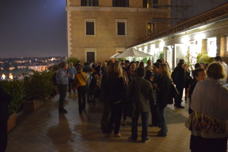 Presentazione del volume Terrazza Roma 4 La Quadriennale di Roma su carta. Ecco chiccera alla presentazione di “Terrazza”, atlante della giovane arte in Italia realizzato assieme all’Associazione Civita