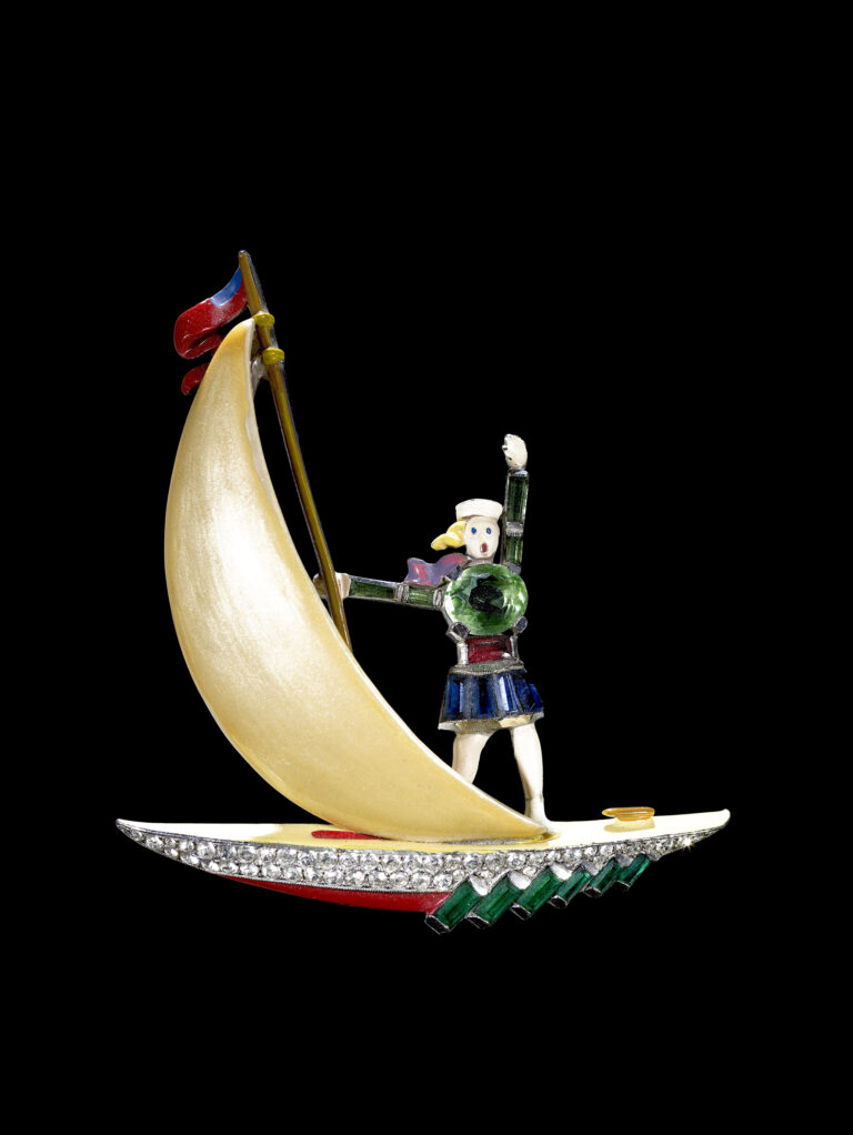 Spilla Sailboat – Joseph Wuyts per Trifari 1940 Gioielli e Fantasia. Un divertissement (non) di lusso in Laguna