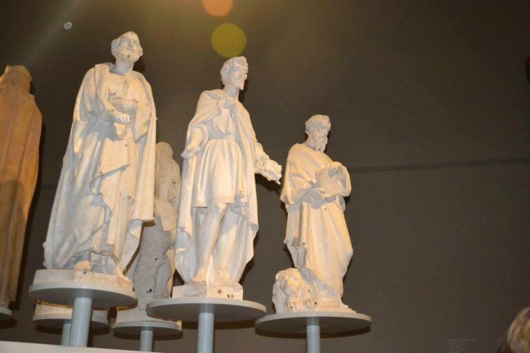 Statue del Duomo di Milano Philippe Daverio e la sfida per rilanciare l’immagine del Duomo di Milano