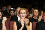 Uma Thurman La Biennale di Venezia Foto ASAC 4 Venezia Updates: secondo giro tra i red carpet. Da Charlotte Gainsbourg a Uma Thurman, lezioni di stile, carattere, personalità. Tra set e vita vera