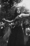 Untitled Hippie Girl Dancing 1967 Dennis Hopper Gli scatti segreti di Dennis Hopper. In mostra a Londra