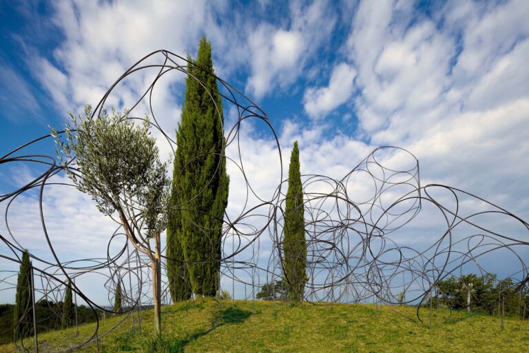 Y.Friedman JB.Decavèle with DAC Vigne Museum ph.Luigi Vitale c Livio Felluga. Con Yona Friedman il museo è nel vigneto