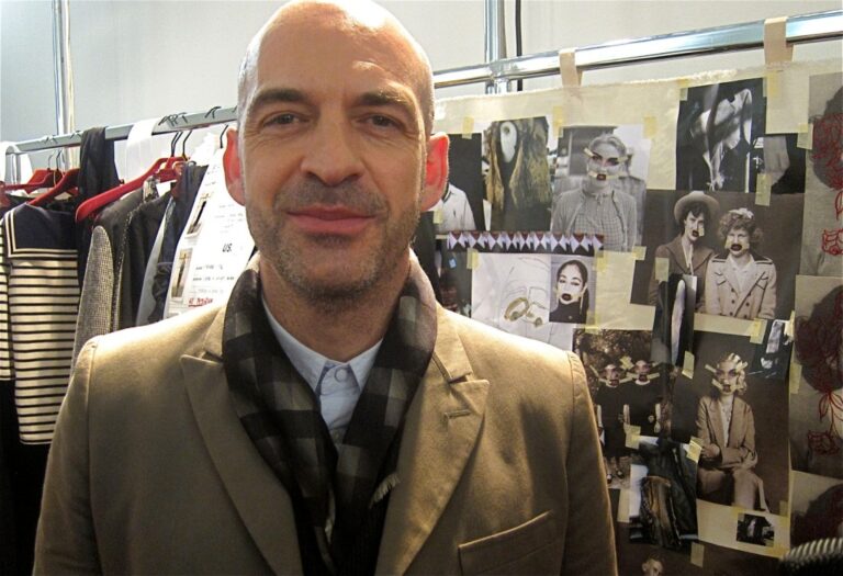 marras Settimana della Moda, Antonio Marras e la sua Carolina. Omaggio in passerella a Carol Rama, con una collezione che celebra la pittura