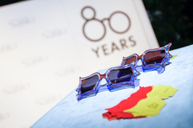 sunglasses Gli occhiali, icone dell'icona Peggy Guggenheim. Ecco chiccera al party offerto da Safilo a Venezia. Con un'edizione speciale dei mitici occhiali della diva immortale dell'arte