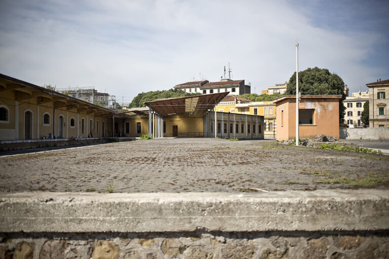 030 I murales di Outdoor invadono l’ex Dogana dello Scalo di San Lorenzo, a Roma. Quinta edizione del festival, con tredici artisti internazionali