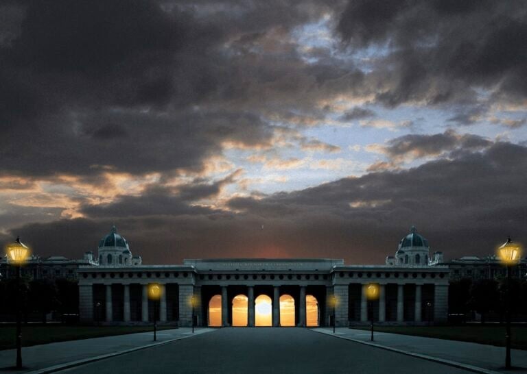 Burgtor lato Hofburg – foto Parkfair Vienna e il centenario della Grande Guerra. Per la mostra-installazione Parkfair Terminartor si riapre il “salone degli onori”: da Peter Weibel a Olaf Nicolai, fra eroi di guerra e il desiderio di pace