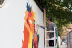 Geometric Bang al lavoro Pao, Tawa, TvBoy brindano a Campari: undici interventi di street-art per la sede storica dell’azienda a Sesto San Giovanni, nel suo centodecimo compleanno